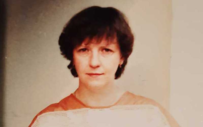 Sigrid Richter kurz vor der Verhaftung im Jahr 1984 vor ihrem Haus in Freital bei Dresden 